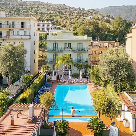 Gardenia Sorrento, Ascend Collection 4* Sorrento
