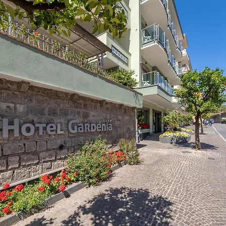 Gardenia Sorrento, Ascend Collection Sorrento